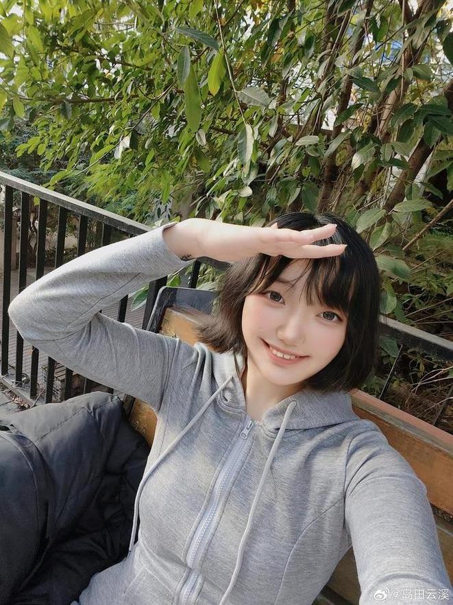 云溪溪在线图片：最新图包更新，每天都有新cosplay照片为你呈现