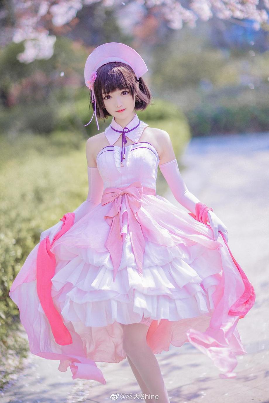 羽天shine图集：纪录彩妆及服装细节，令人惊叹美图。