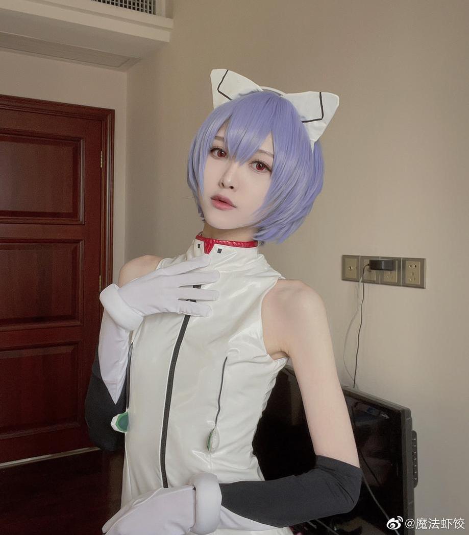 色彩斑斓，绚丽多彩！看魔法虾饺是谁的图片感受cosplay的美丽